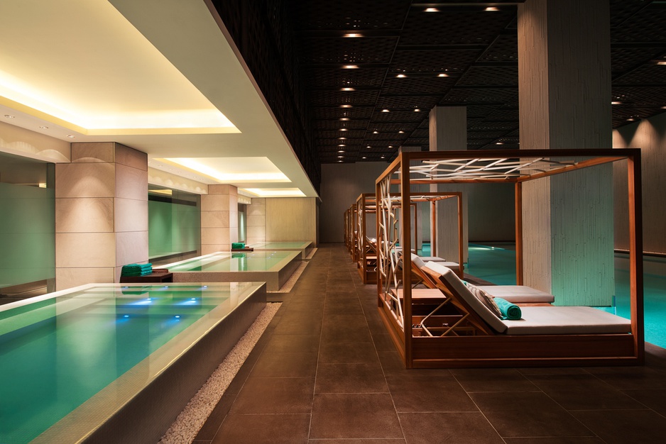 Banyan Tree Shanghai pool