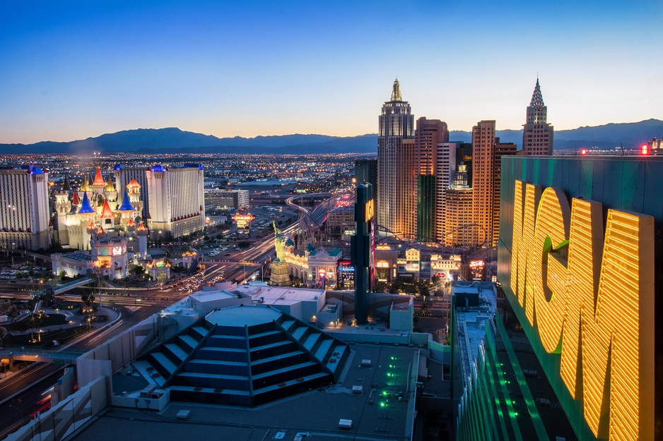 MGM Grand Hotel Sign