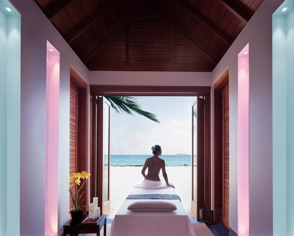 Reethi Rah massage room