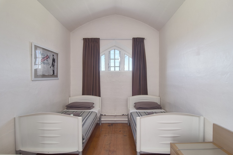 Jailhouse Accommodation Twin Room