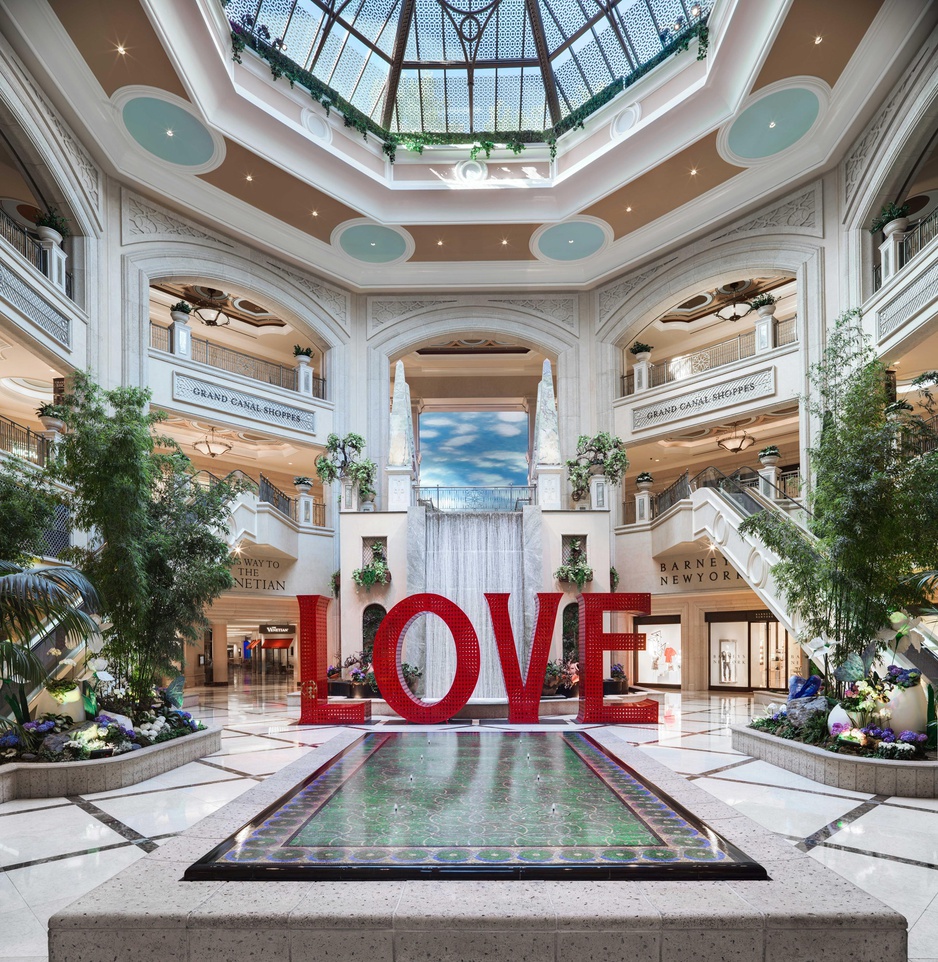 The Venetian Resort Las Vegas Love Sign