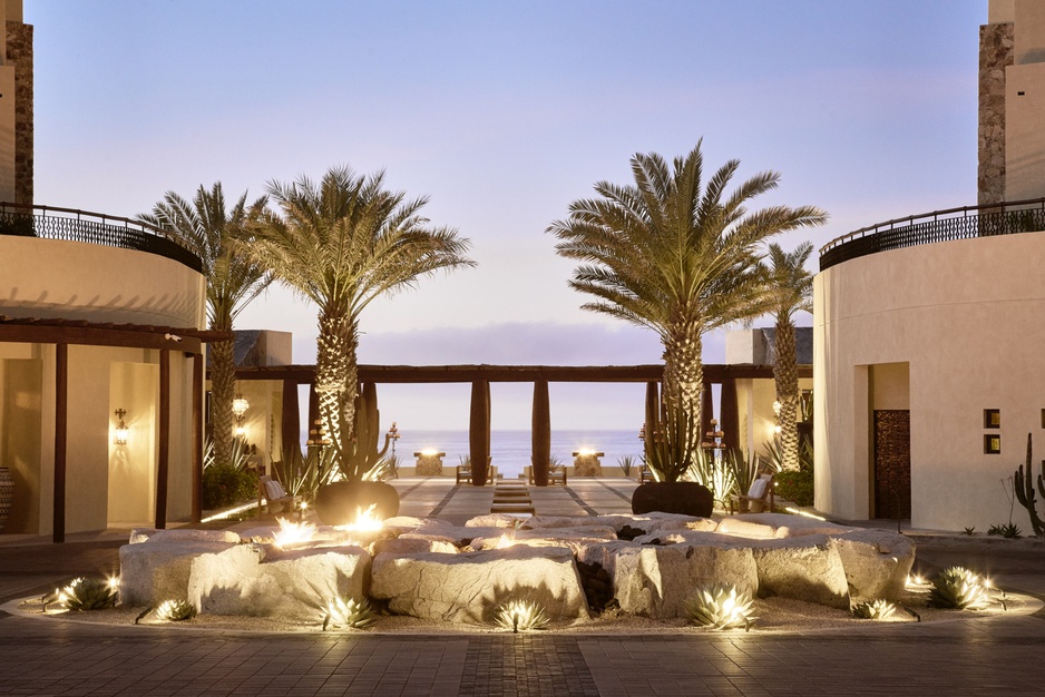 Motor Lobby at dusk, Waldorf Astoria Los Cabos Pedregal