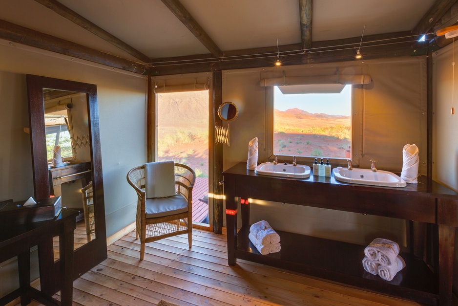 Wolwedans Dunes Lodge bathroom