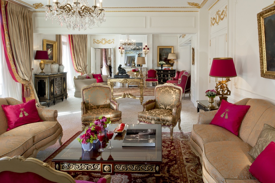 Hotel Plaza Athenee Paris royal suite living room