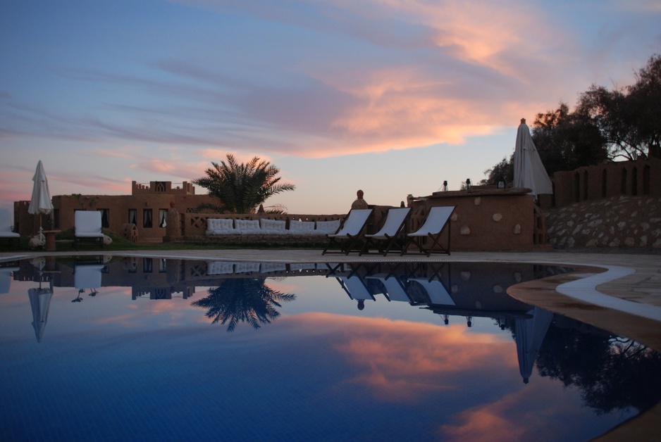 Al Tarfa Lodge Pool At Night