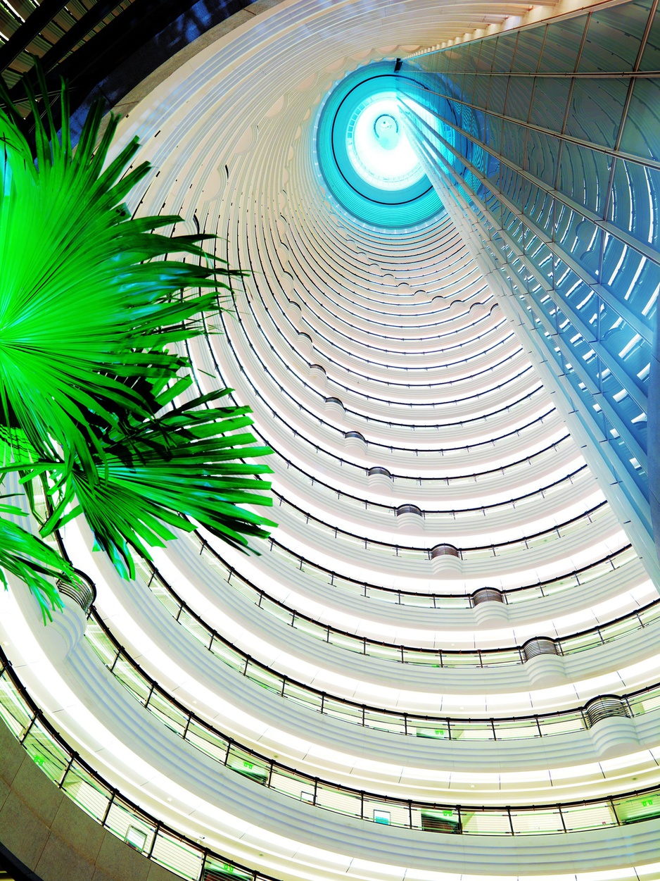 Grand Hyatt Shanghai atrium