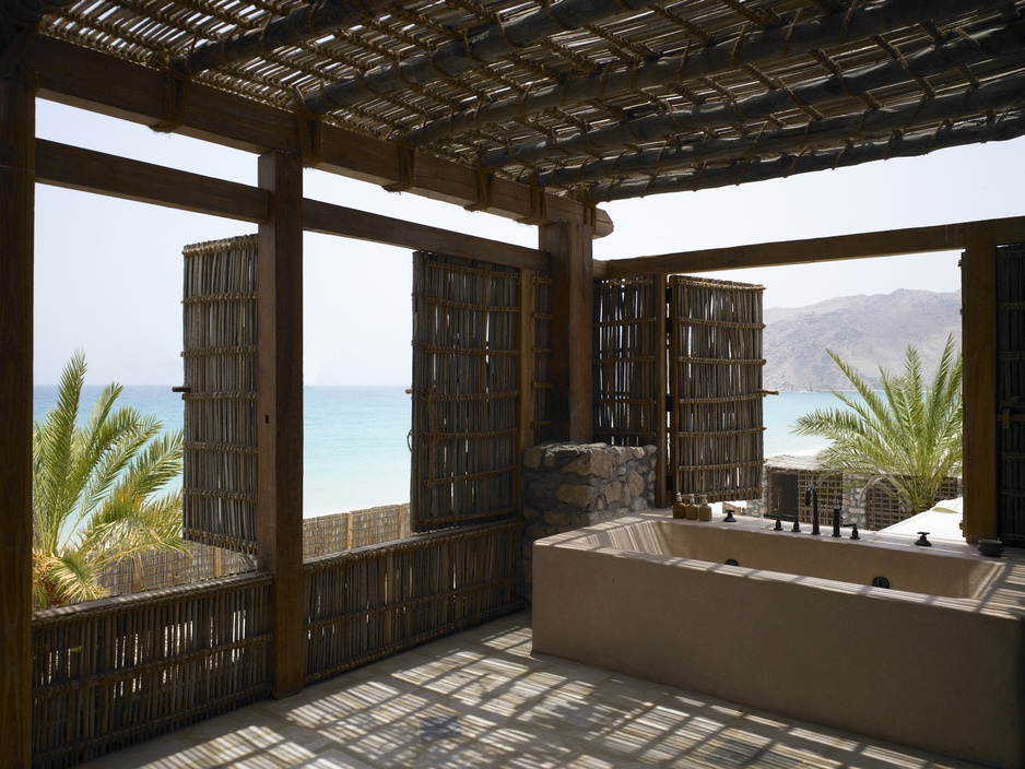 Bath on the rooftop terrace of Six Senses Zighy Bay hotel