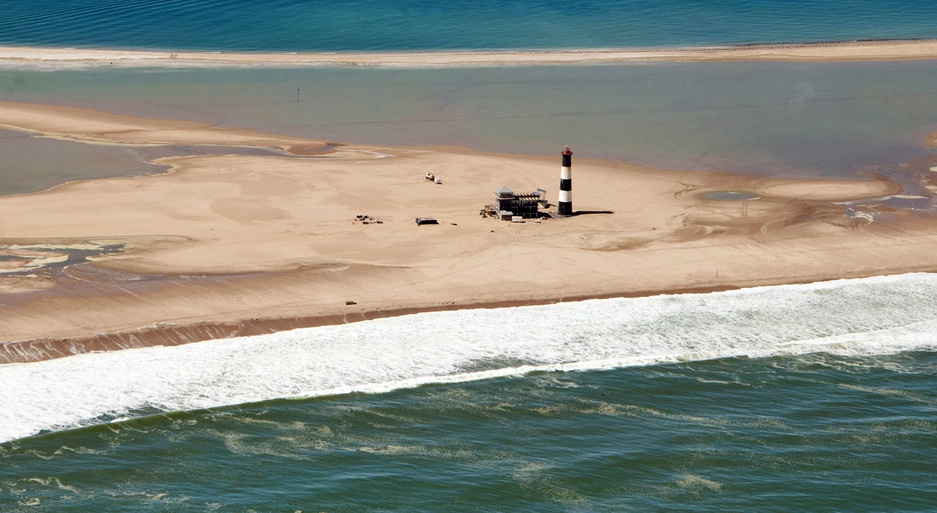 Pelican Point Lodge – Secluded Control Tower In Namibia