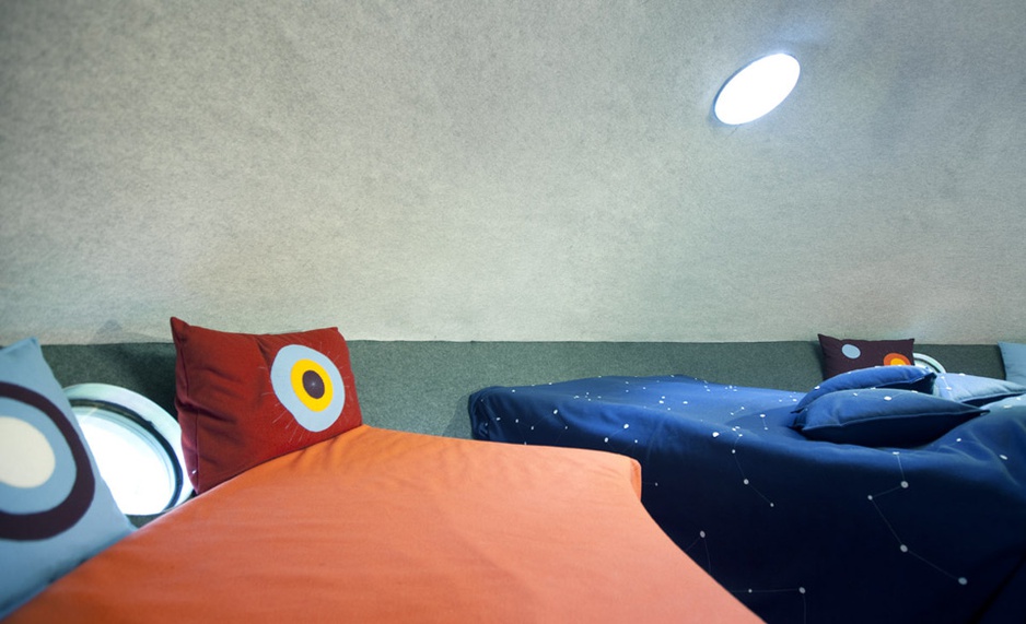 UFO hotel room