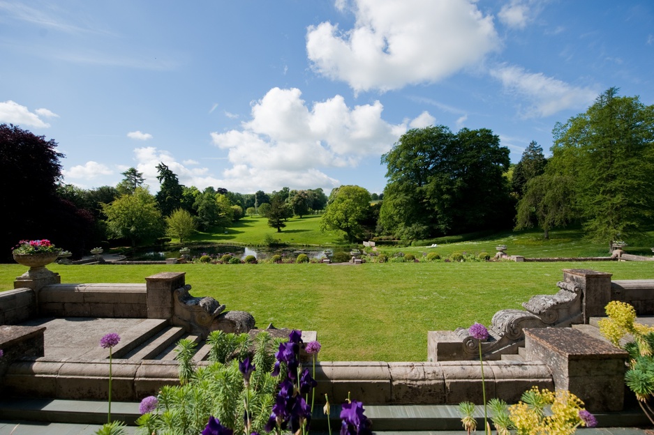 Cowley Manor gardens