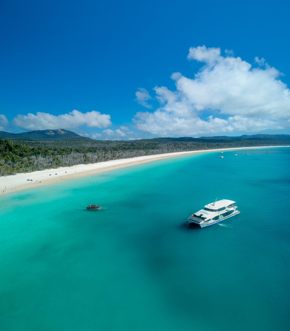 Cruise Whitsundays Ferry Boat