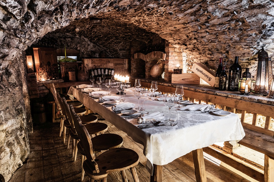 Hotel Klosterbräu Wine Cellar Dining