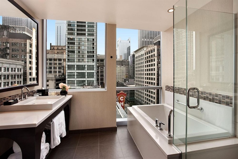 theWit bathroom