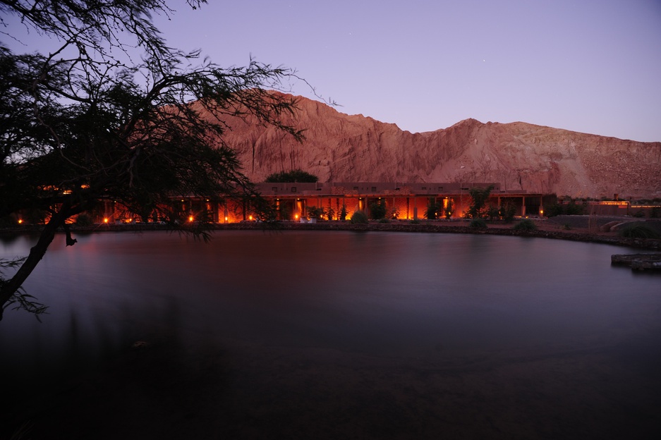 Alto Atacama hotel at night