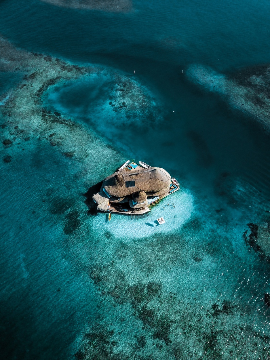 Casa en el Agua in the Rosario and San Bernardo Corals National Natural Park