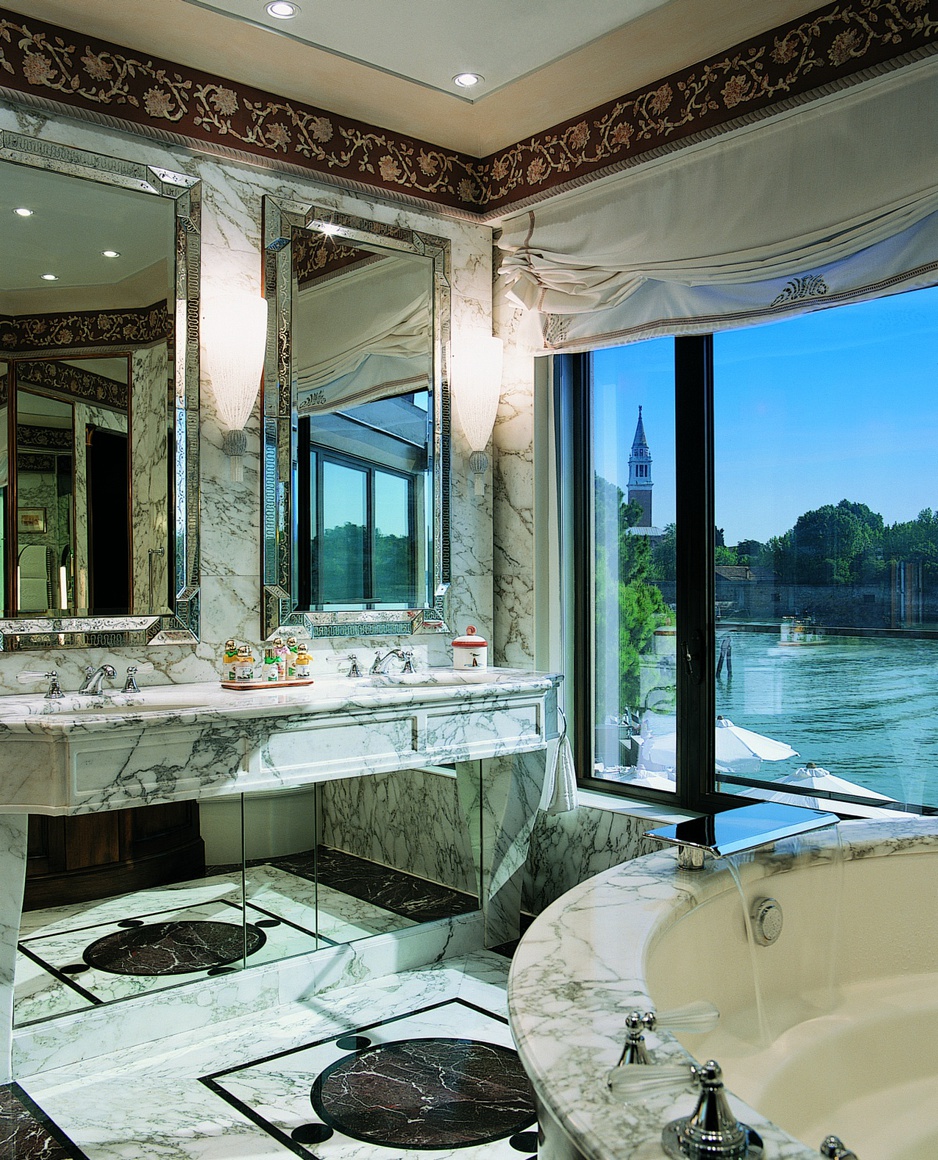 Belmond Hotel Cipriani marble bathroom