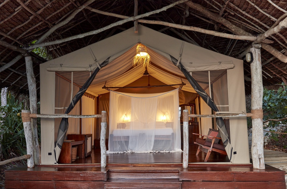 Fundu Lagoon Resort Hillside Bungalow Interior