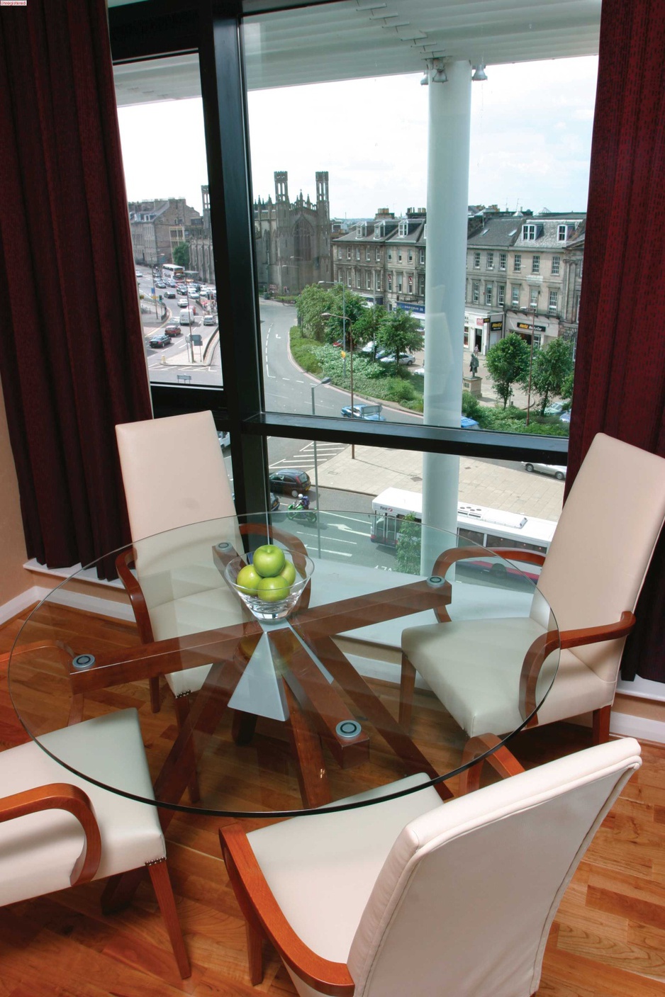 The Glasshouse room with city view