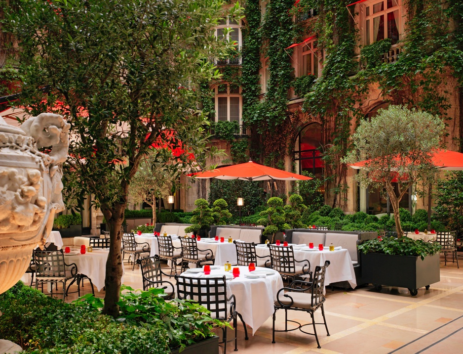 Hotel Plaza Athenee