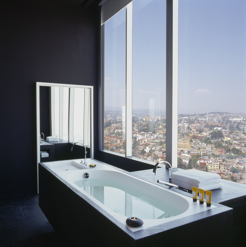 Bathroom with panoramic views