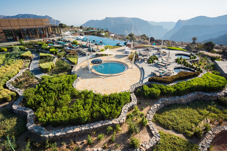 Anantara Al Jabal Al Akhdar Resort - Main Infinity Pool