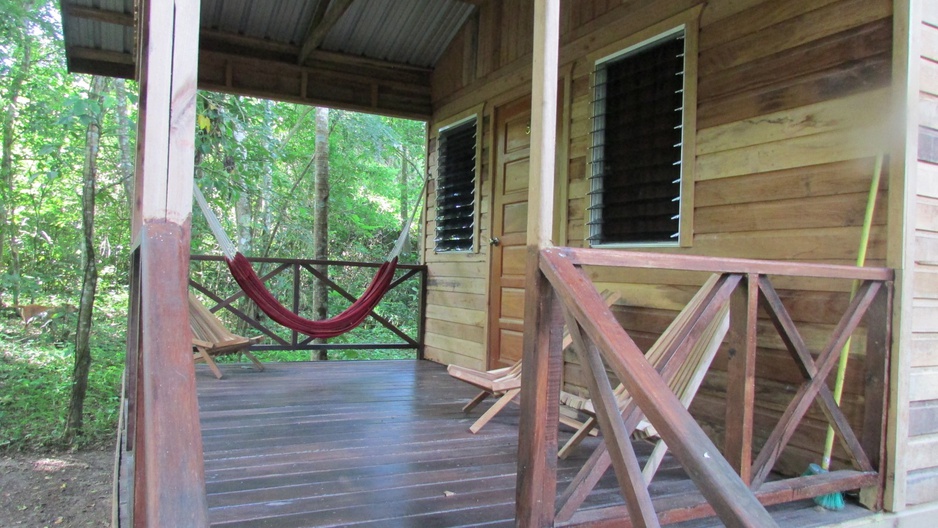 Parrot Nest Lodge bungalow terrace