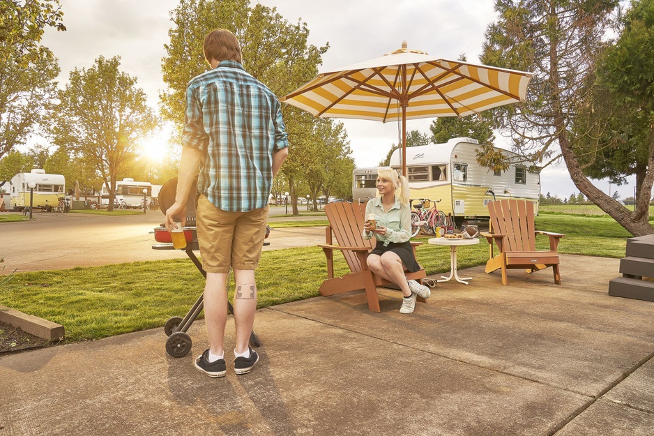 Vintages Trailer Resort Caravan Terrace