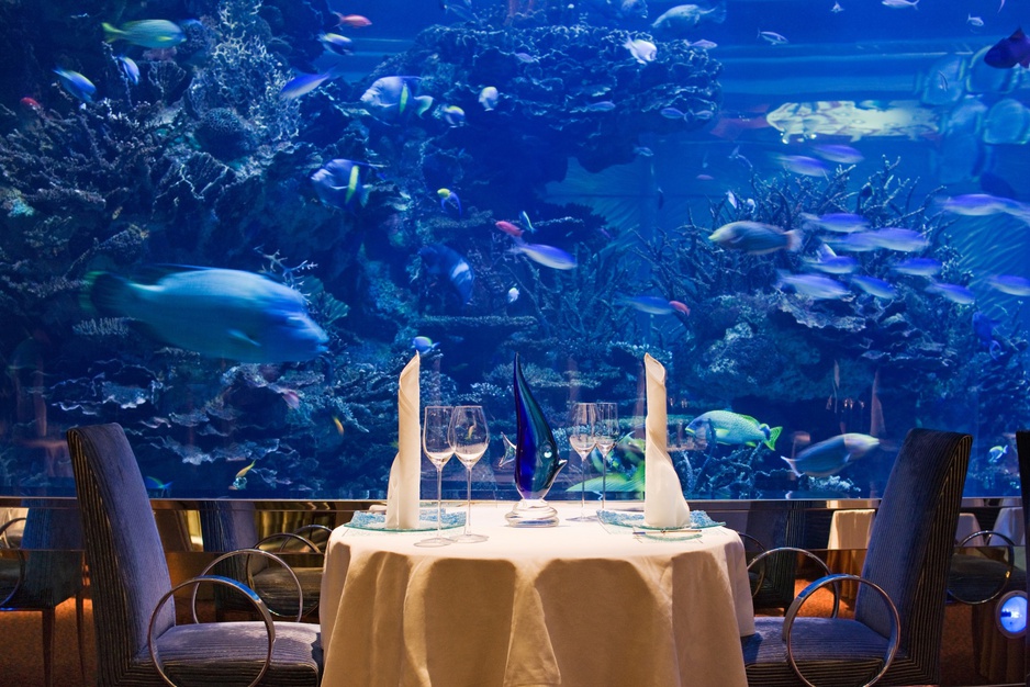 Restaurant with giant aquarium