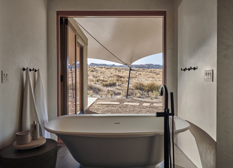 Camp Sarika, Amangiri Bathtub