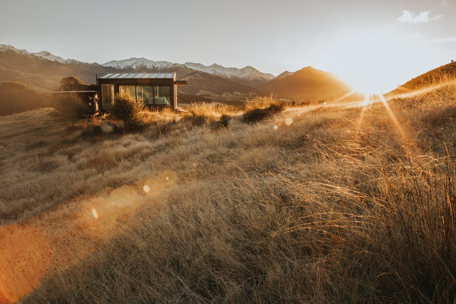 Manakau PurePod Sunrise In New Zealand