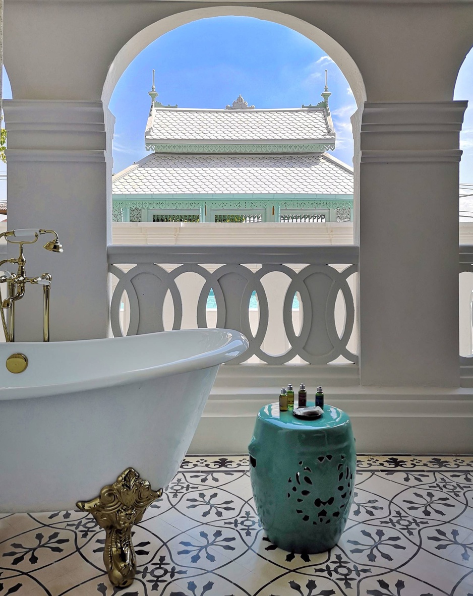 The Inside House Bathtub Courtyard View