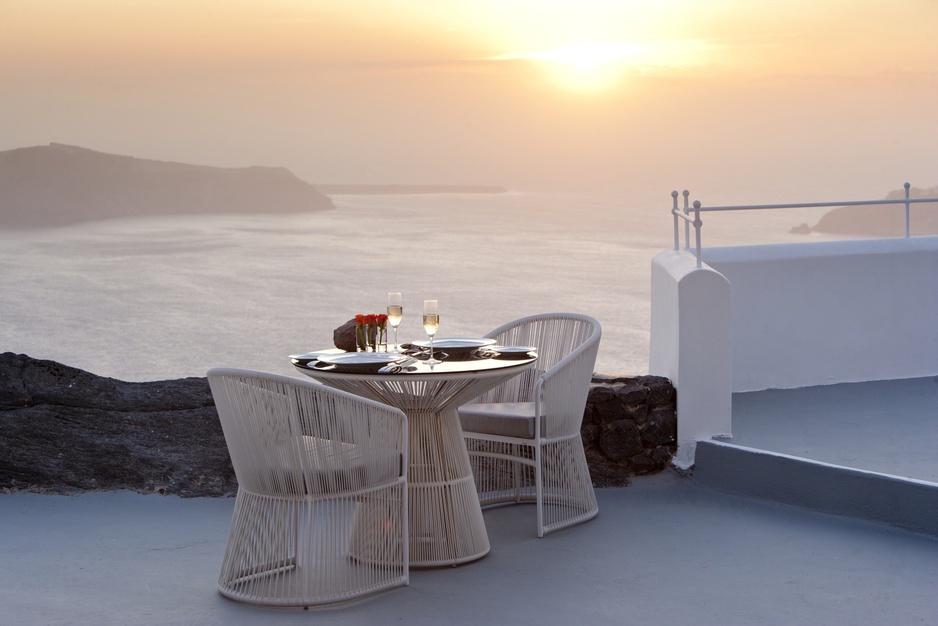 Grace Santorini romantic dinner with sea view