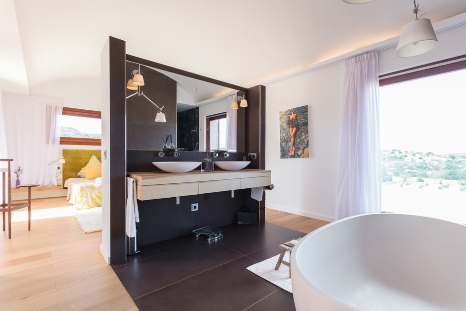 Private Dreamhouse Sant Llorenc bedroom with bathroom