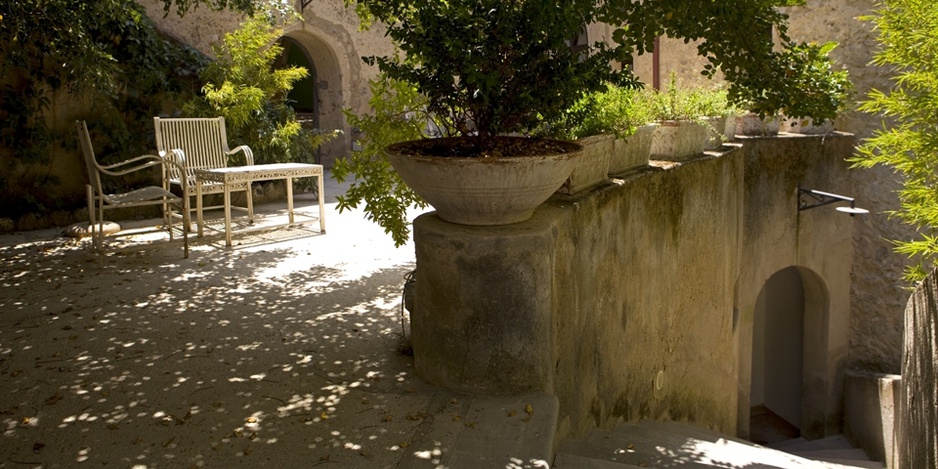 Romantic little Italian veranda