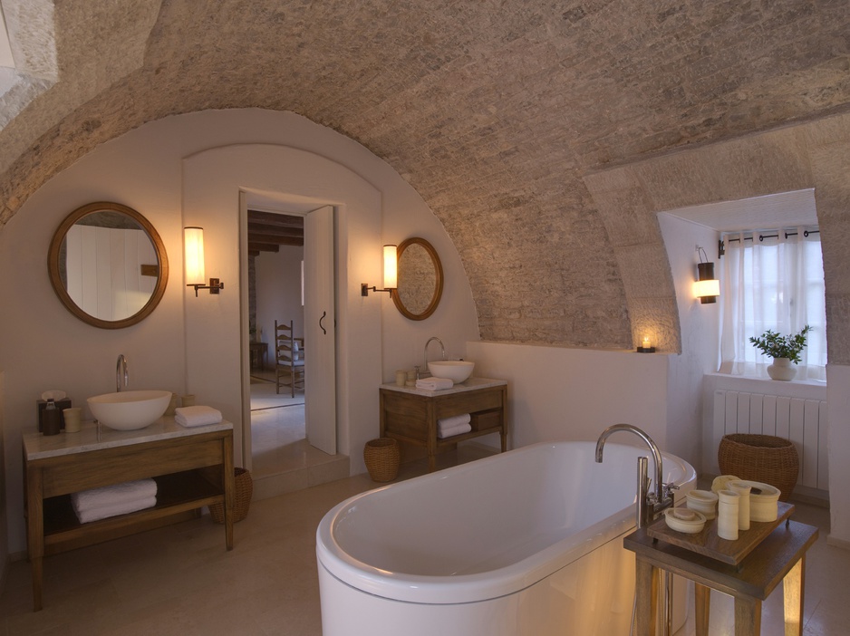 Aman Sveti Stefan bathroom