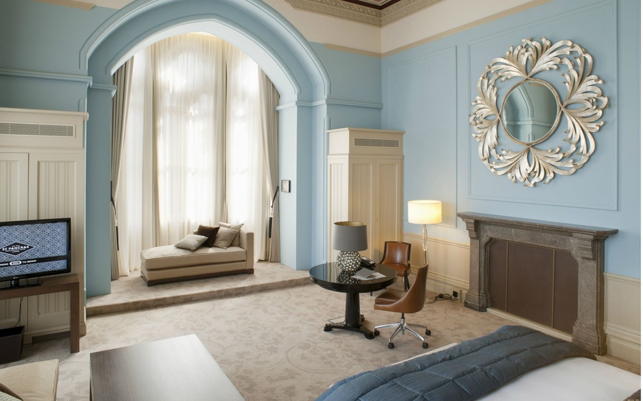 St. Pancras Renaissance Hotel Chambers Suite