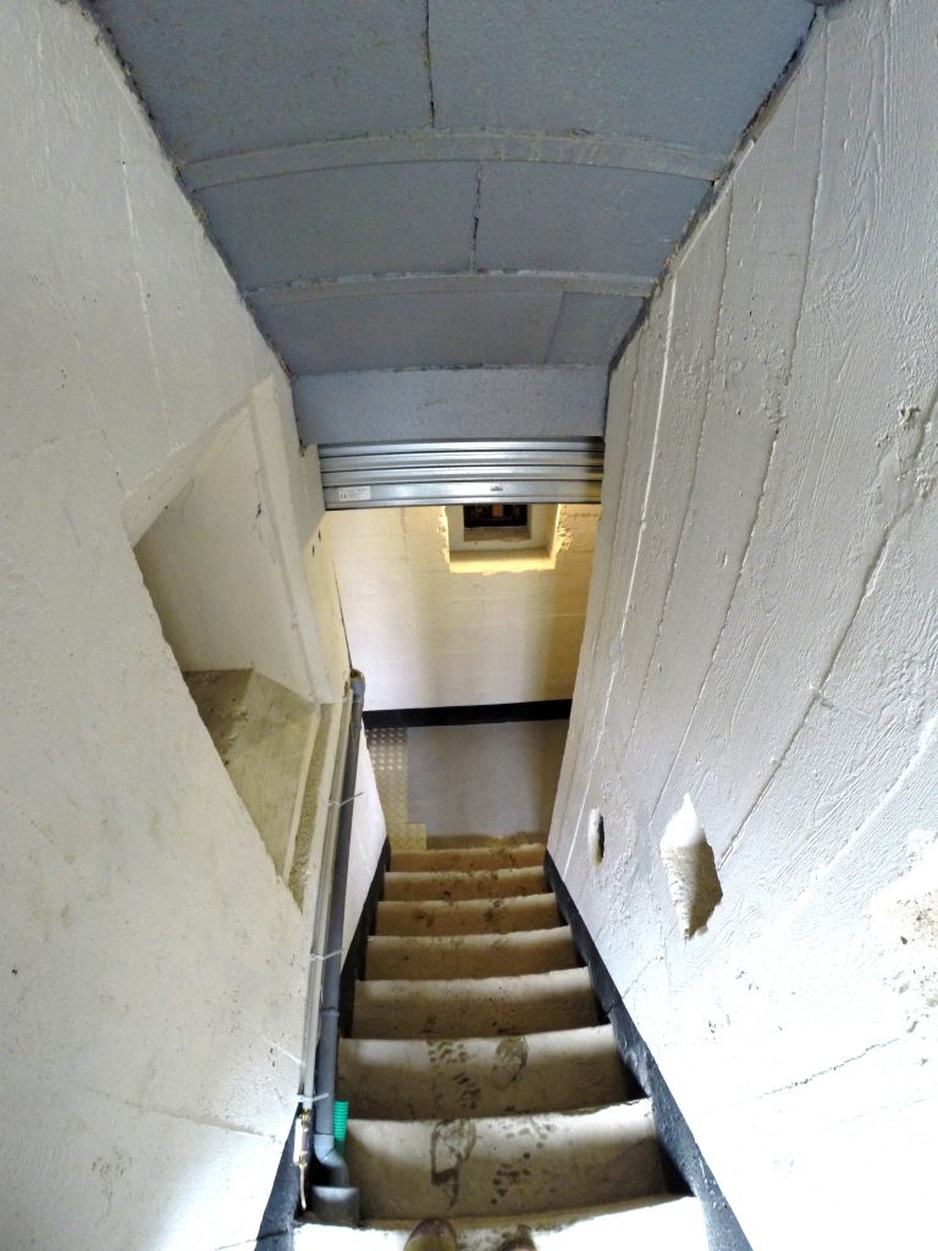 Bunker L479 Steep Staircase