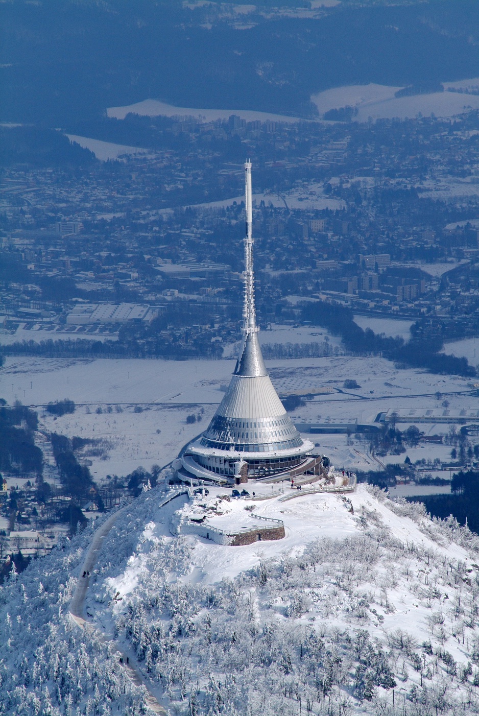 Hotel Ještěd in the snow