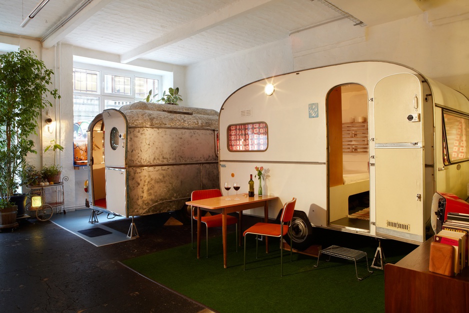 Hüttenpalast – Nostalgic Retro Caravan Hotel In The Heart Of Berlin