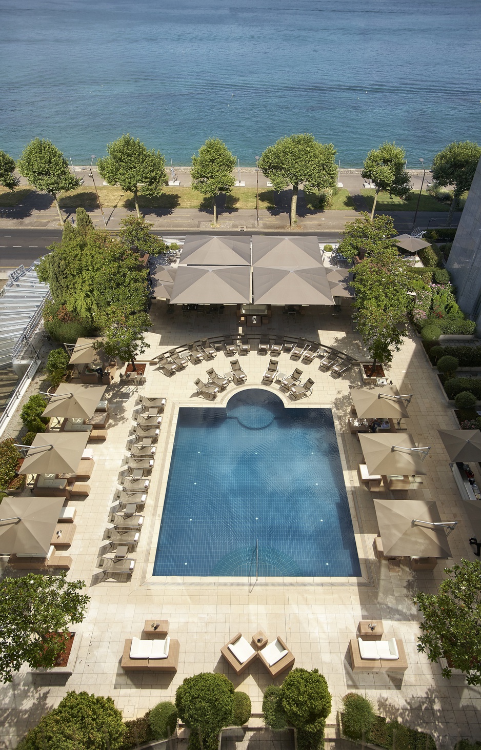 Hotel President Wilson Geneva Poolgarden from the top