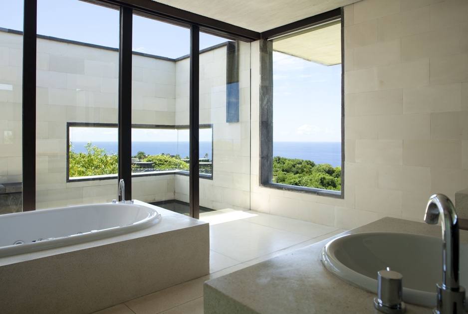 3 bedroom villa bathroom