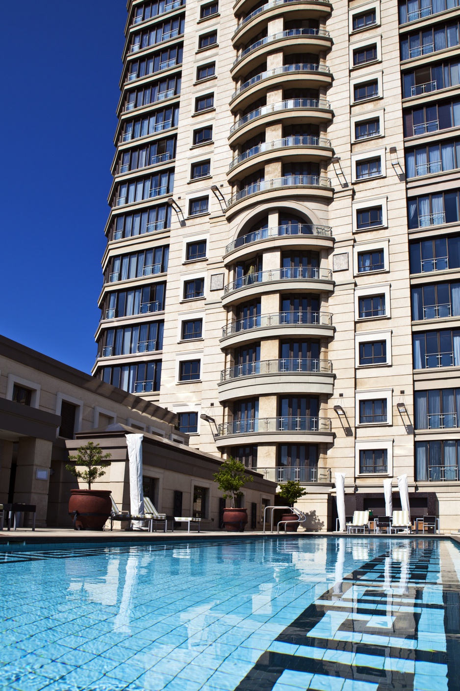 Michelangelo Towers outdoor pool