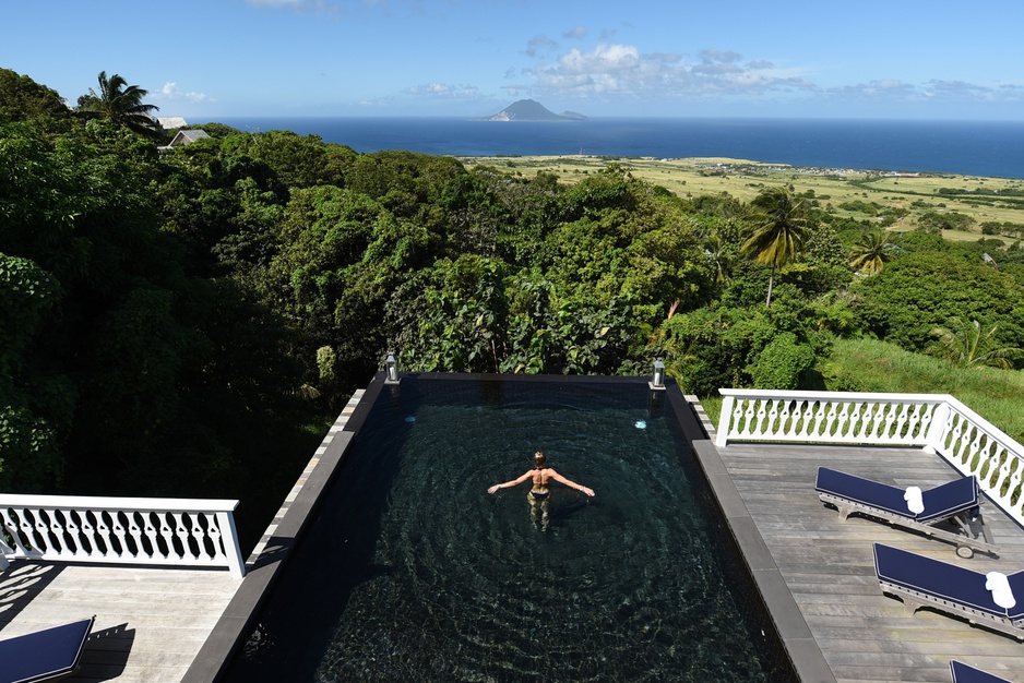 Belle Mont Farm infinity pool with ocean views