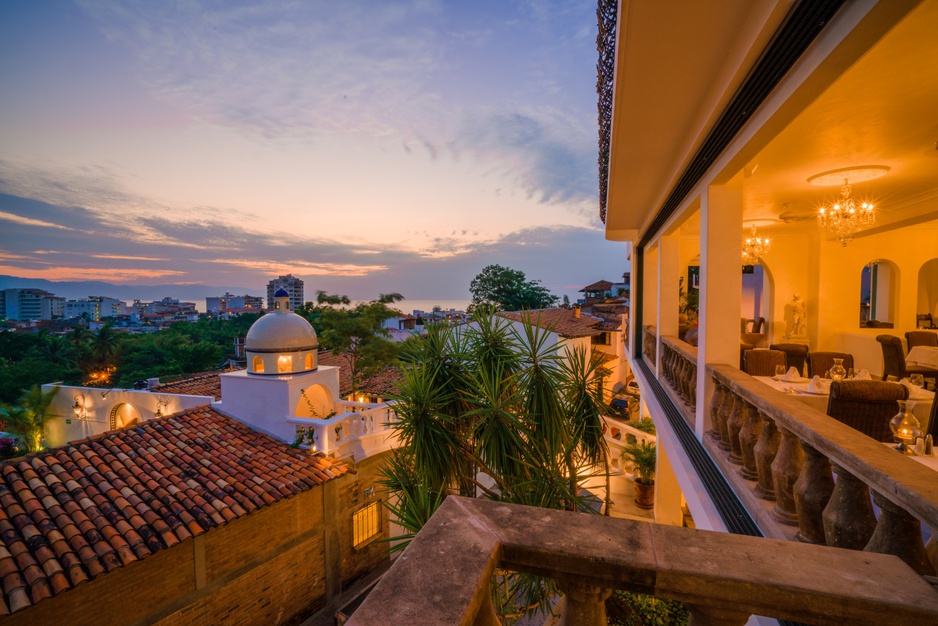 Casa Kimberly Boutique Hotel Restaurant View At Night