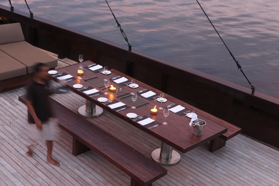 Alila Purnama dining on board