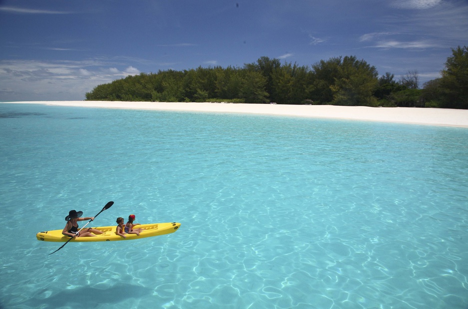 andBeyond Mnemba Island kayaking