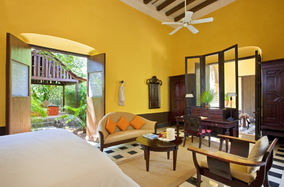 Hacienda Uayamon colonial suite