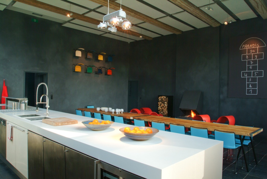 La Classe kitchen and dining room