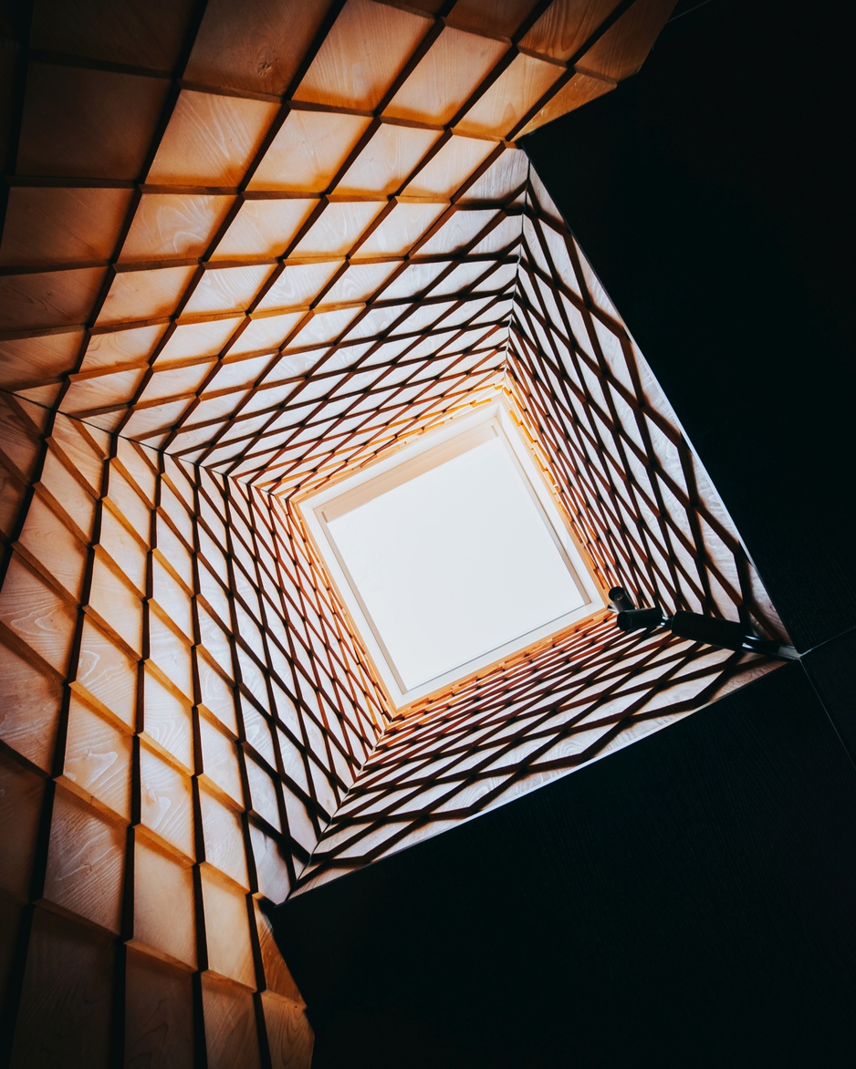 Nature Villa KÄBI Tower Ceiling Hole