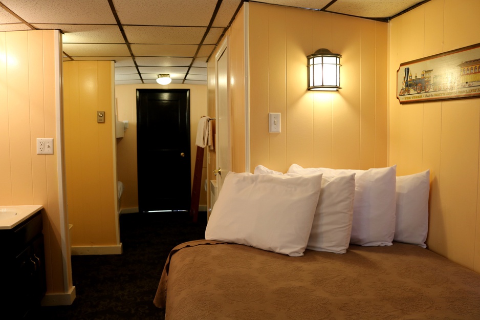 Red Caboose Motel Train Bedroom